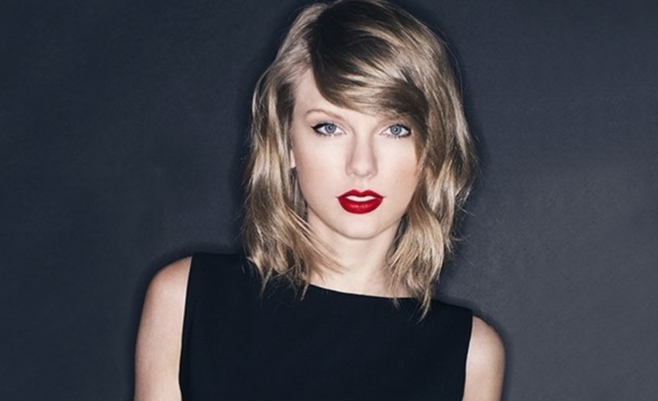 Taylor Swift — Entertainment / Culture